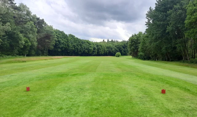 5. Juni 2025 ⛳️🌧️

#lgcschlossmoyland #lgcmoyland #kleve #nrw #bedburghau #golfplatz #golfcourse #golf #golfer #golfsport #sport #golferslife #greenkeeping #green #natur #golfundnatur #golfhochzehn #sommer #summer #regen #rain #goodvibe #goodvibes
